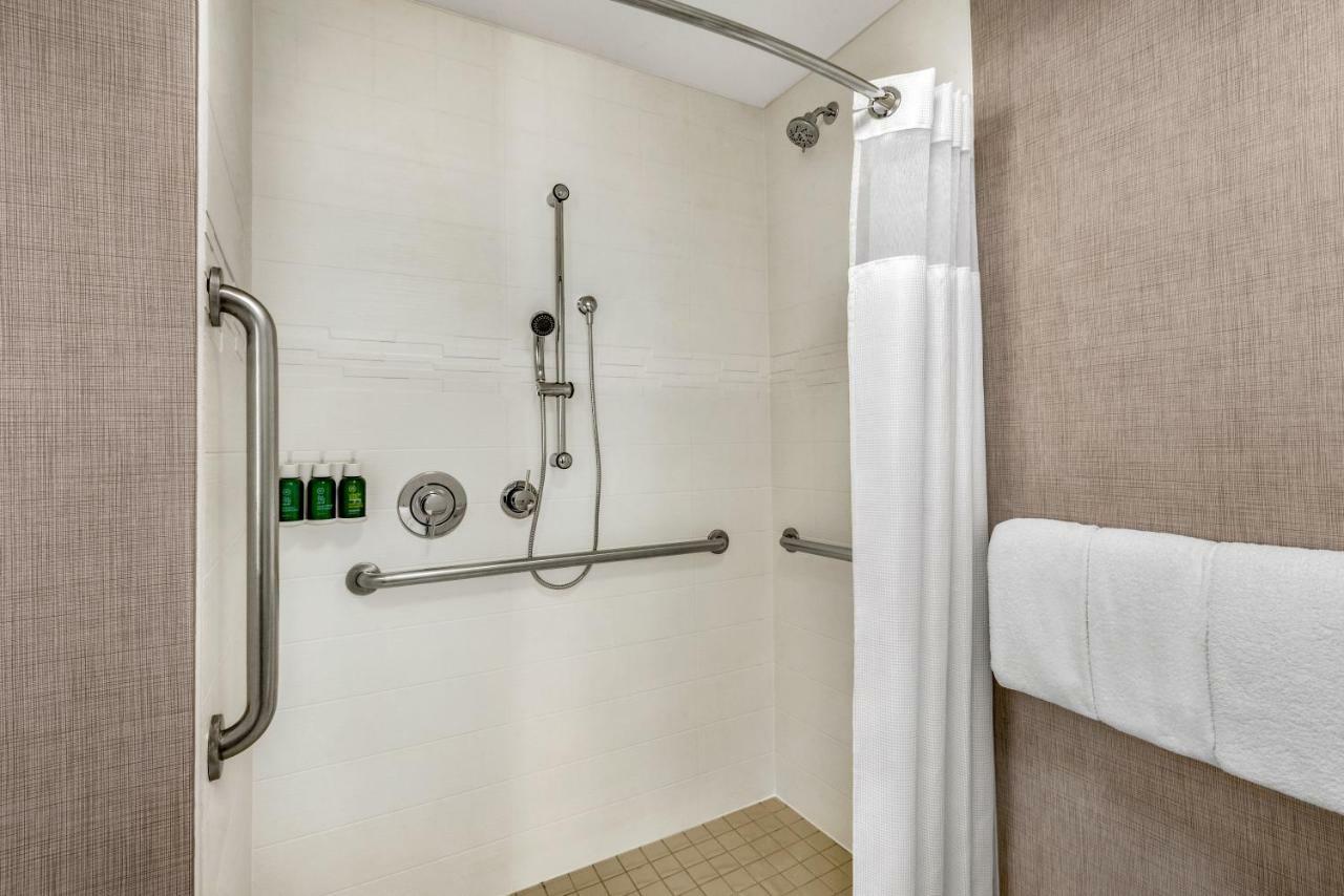Hotel Northwest / Willowbrook 3*