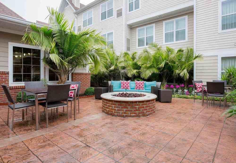 Hotel Northwest / Willowbrook 3*