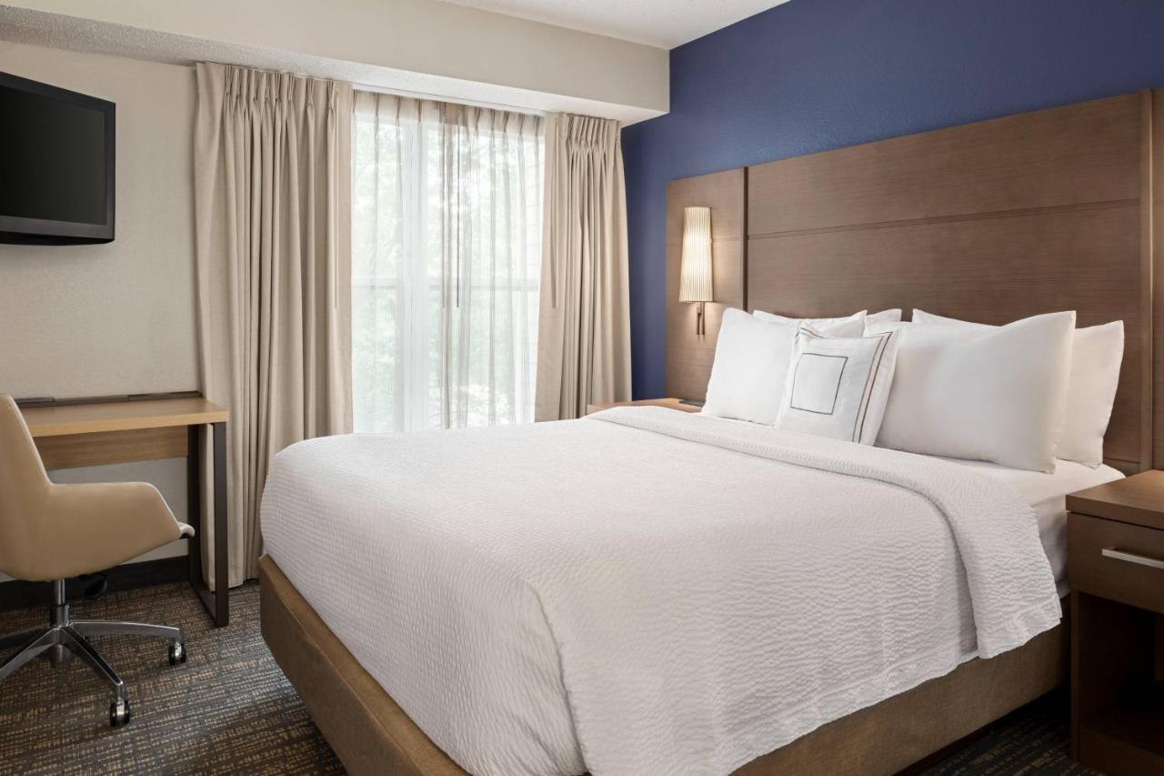 Hotel Northwest / Willowbrook Houston