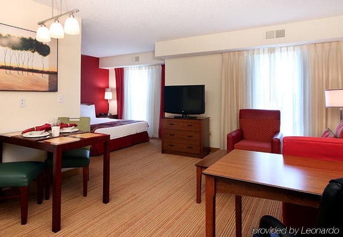 Hotel Northwest / Willowbrook Houston