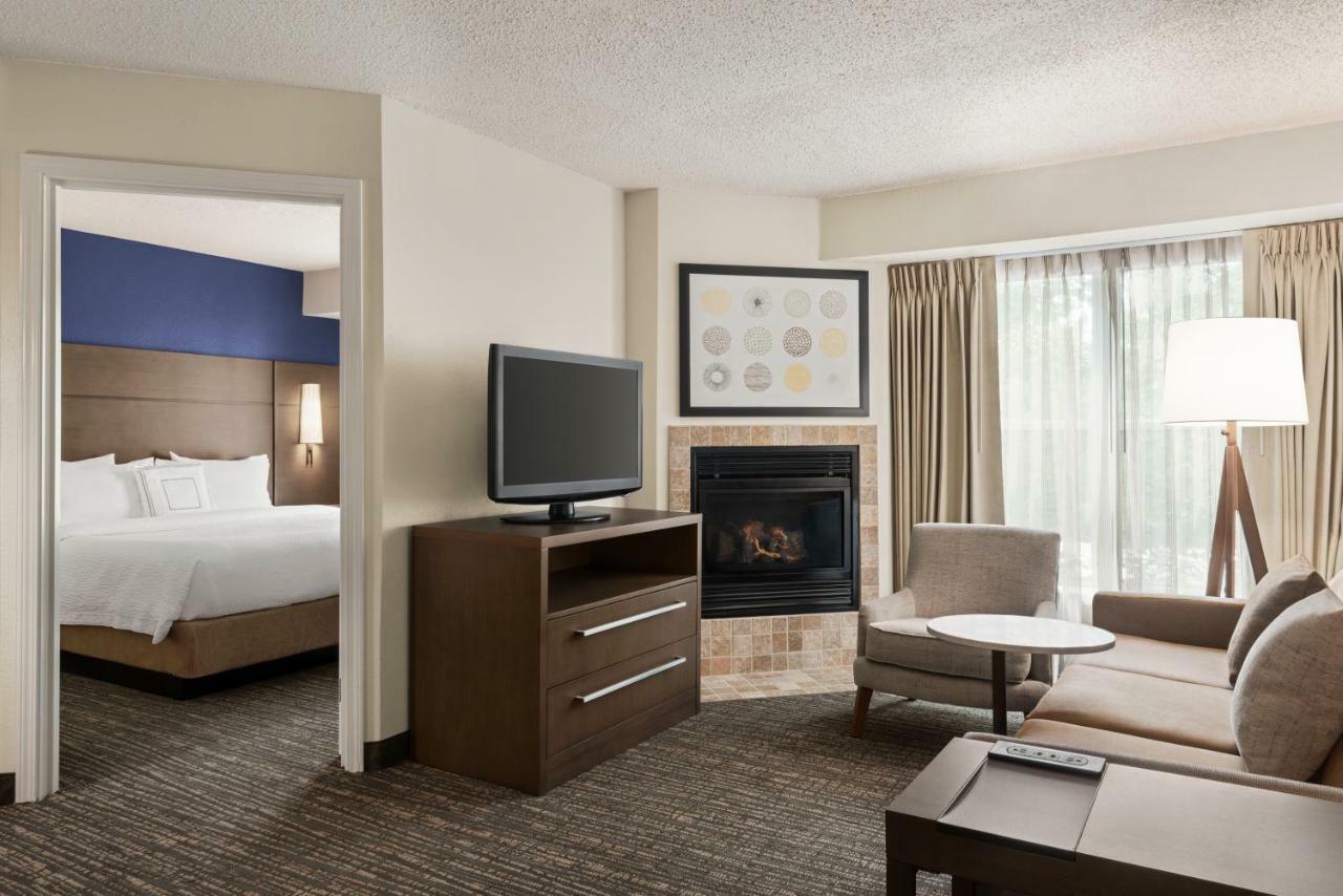 Northwest / Willowbrook 3* Houston